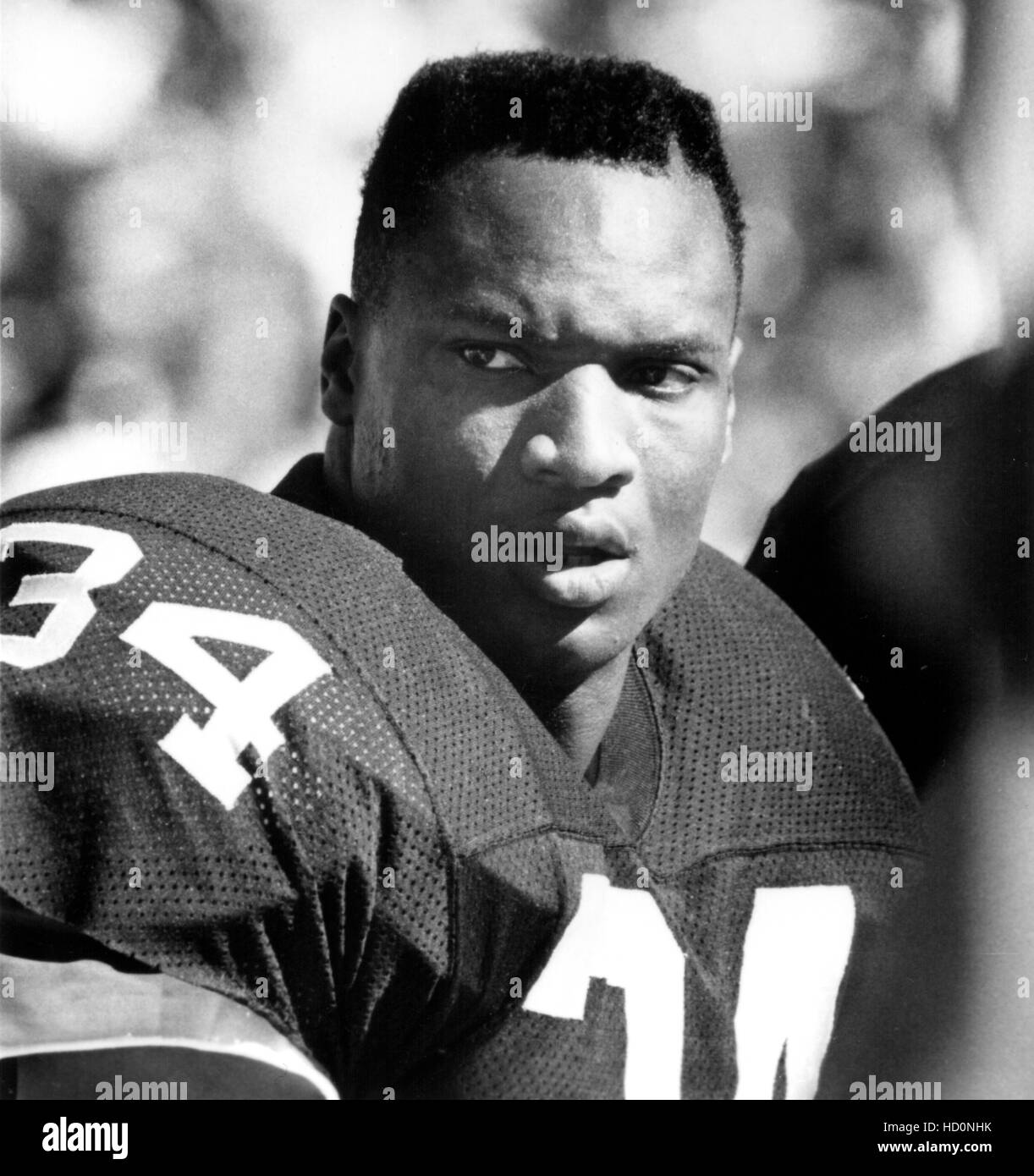 Bo Jackson, playing football for the Los Angeles Raiders, 1990 Stock Photo Alamy