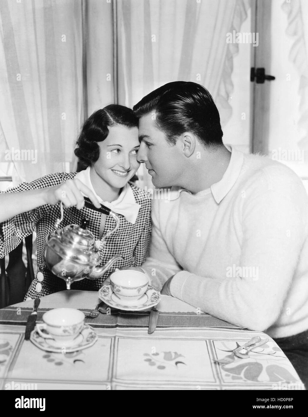 Buster Crabbe, right, and his wife Adah Crabbe, at home in May 1933 Stock  Photo - Alamy