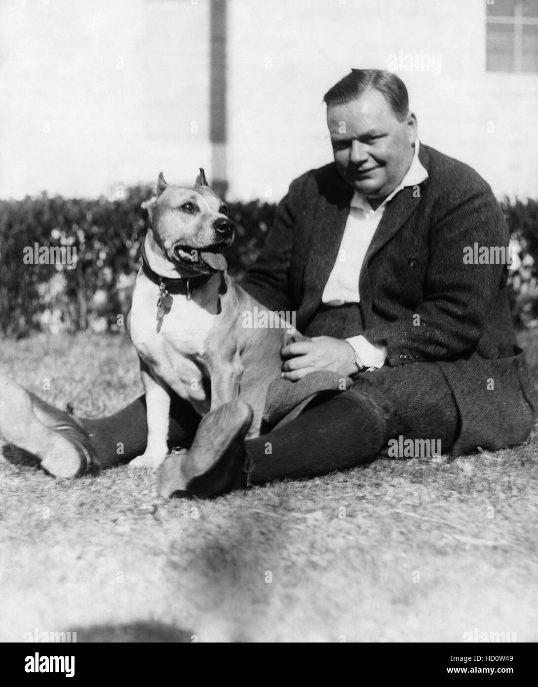 Roscoe 'Fatty' Arbuckle, with his dog, Luke, 1922 Stock Photo - Alamy