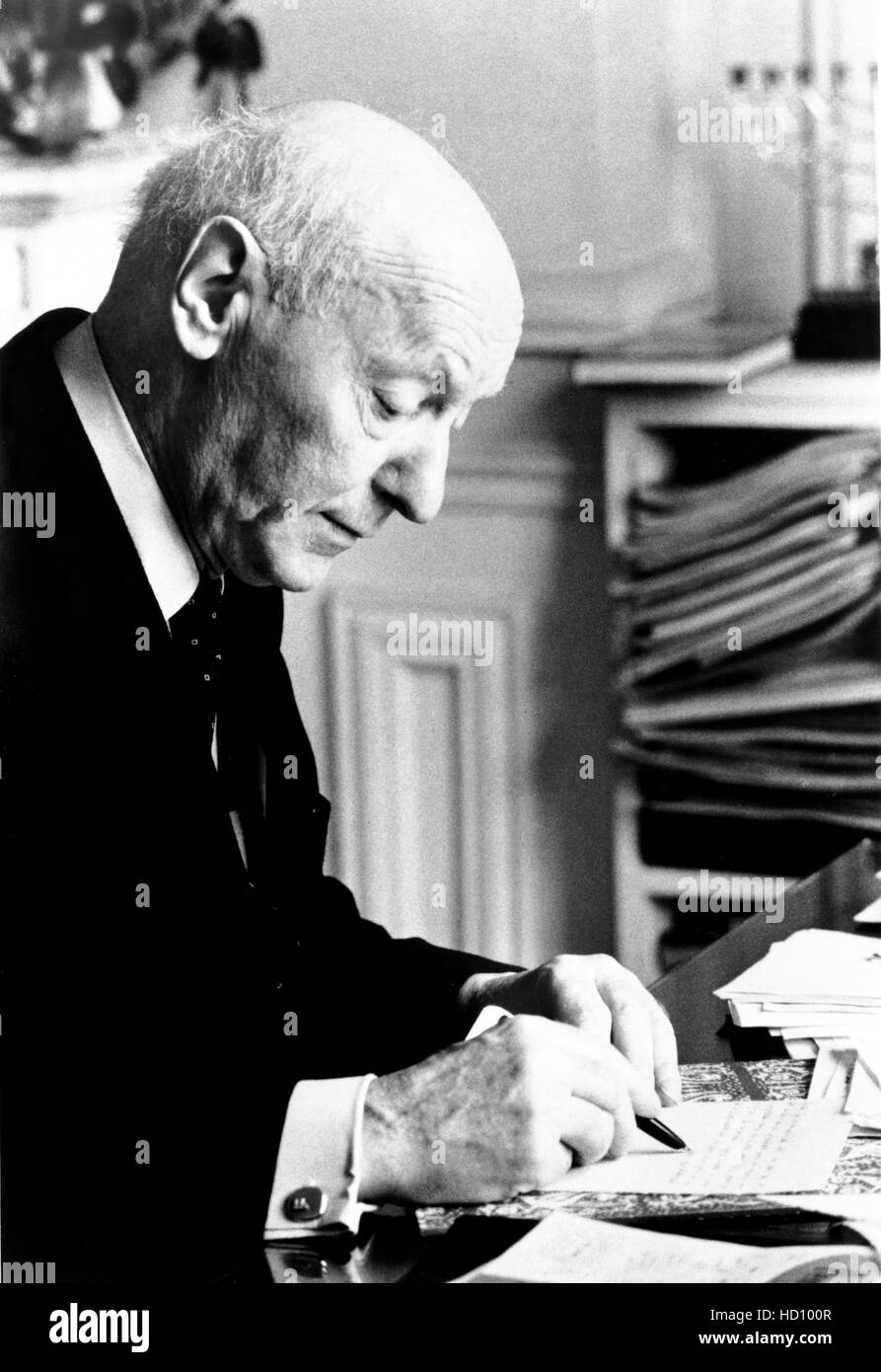 Issaac Bashevis Singer, Author, 1984 Stock Photo - Alamy
