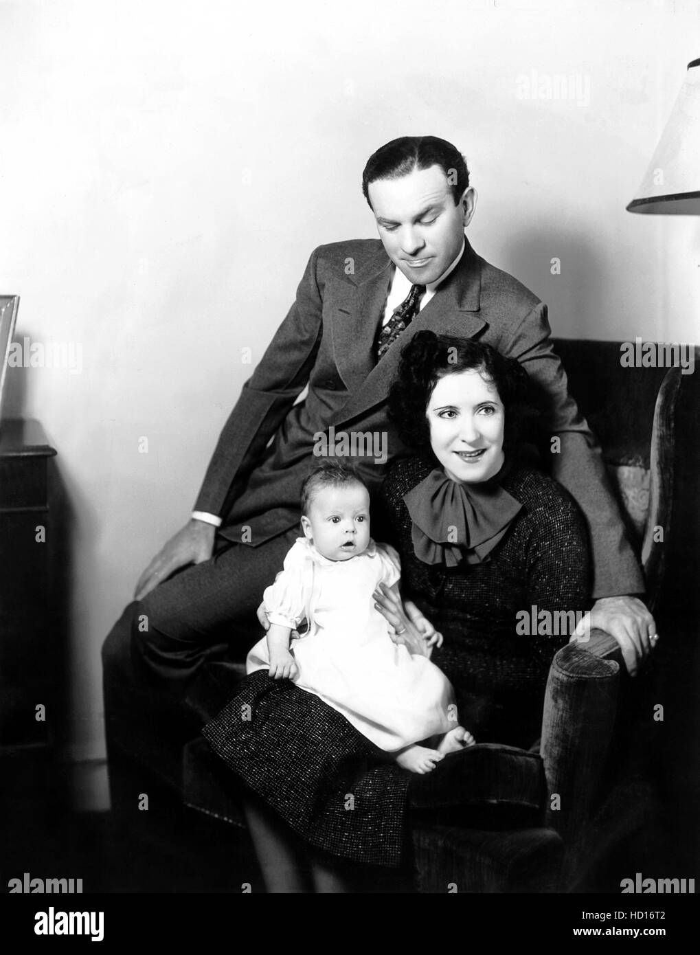 George Burns and Gracie Allen, with their daughter, Sandra Burns, 1935 ...