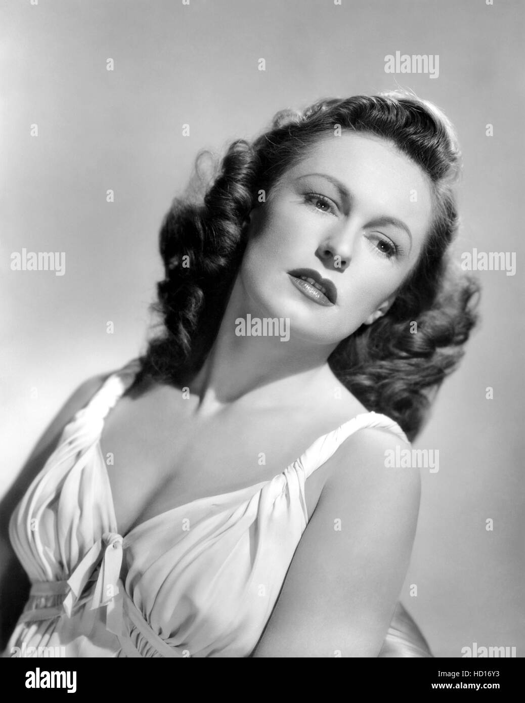 Geraldine Fitzgerald, ca. 1945 Stock Photo - Alamy