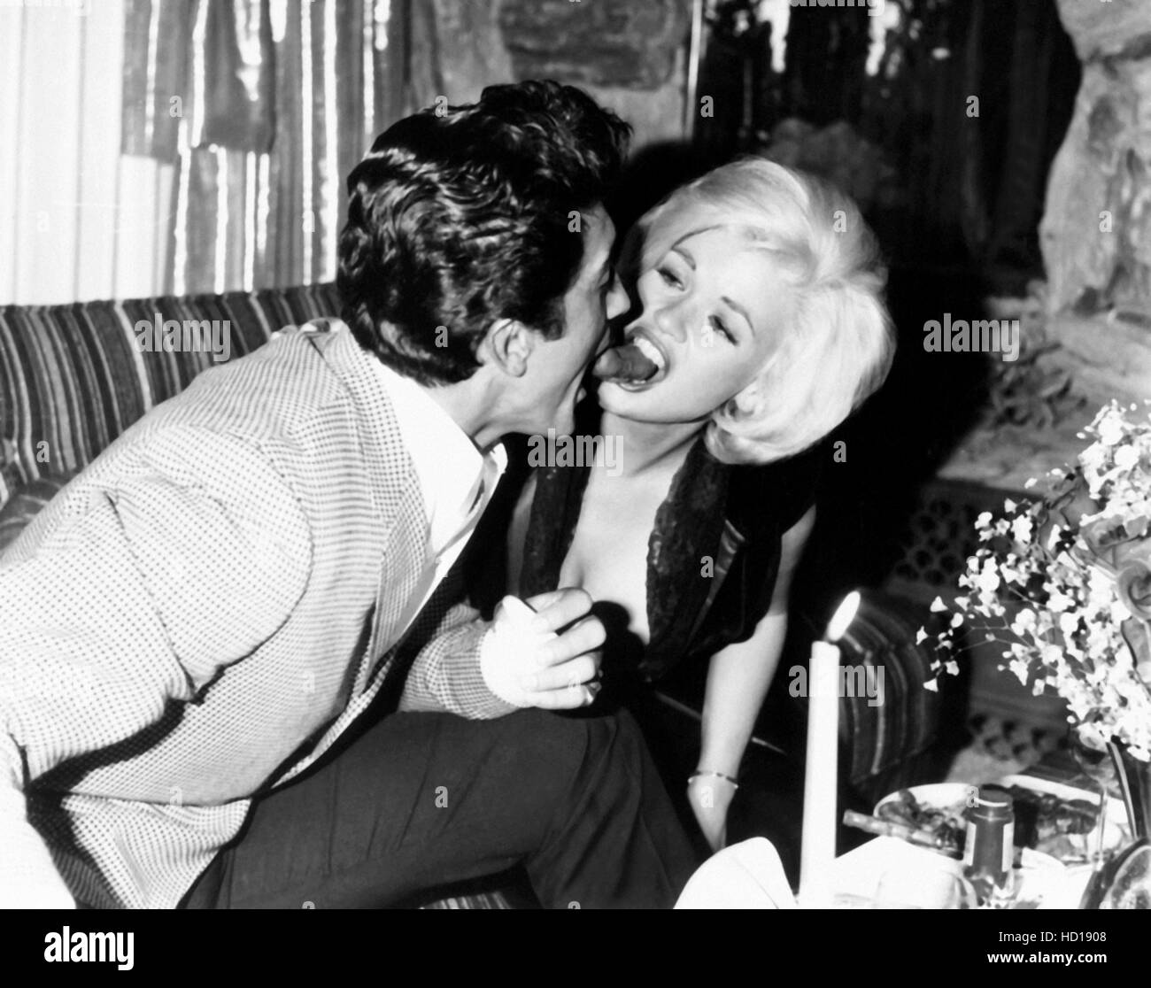 List 90+ Wallpaper Sausage Party Bagel Voice Actor Full HD, 2k, 4k