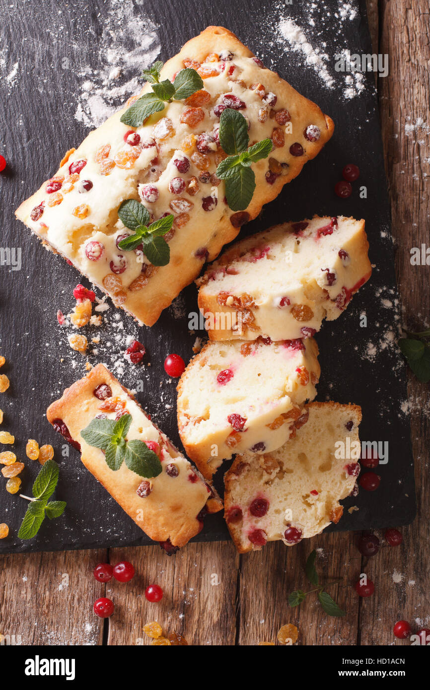 Cake sliced fruit hi-res stock photography and images - Alamy