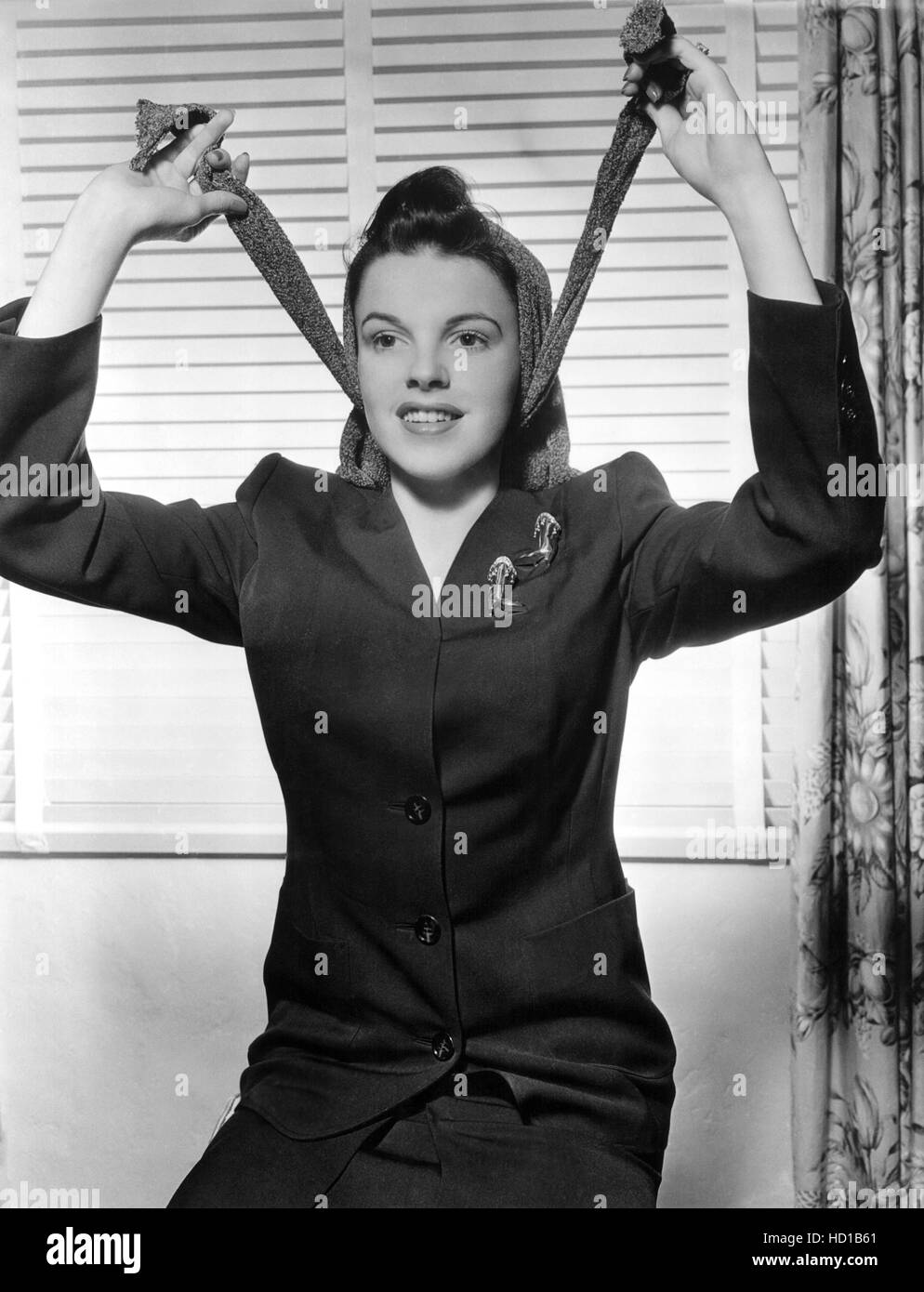 Margaret tarrants christmas garland 1942
