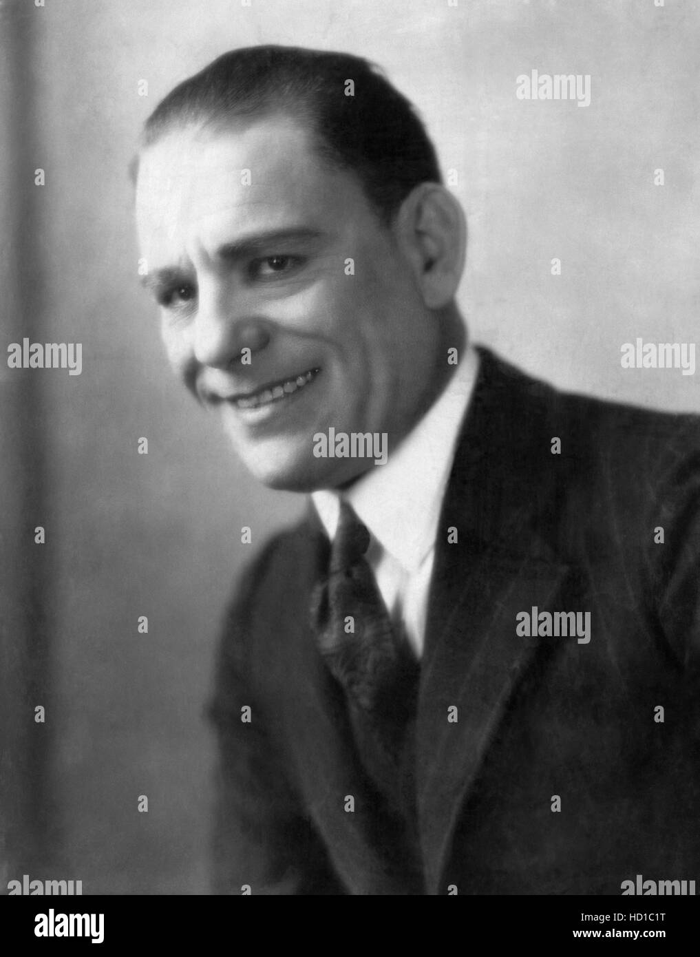 Lon Chaney, Sr., ca. 1922 Stock Photo Alamy