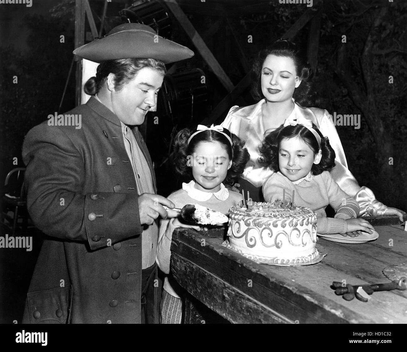 THE TIME OF THEIR LIVES, Lou Costello, with daughters Carole Lou and