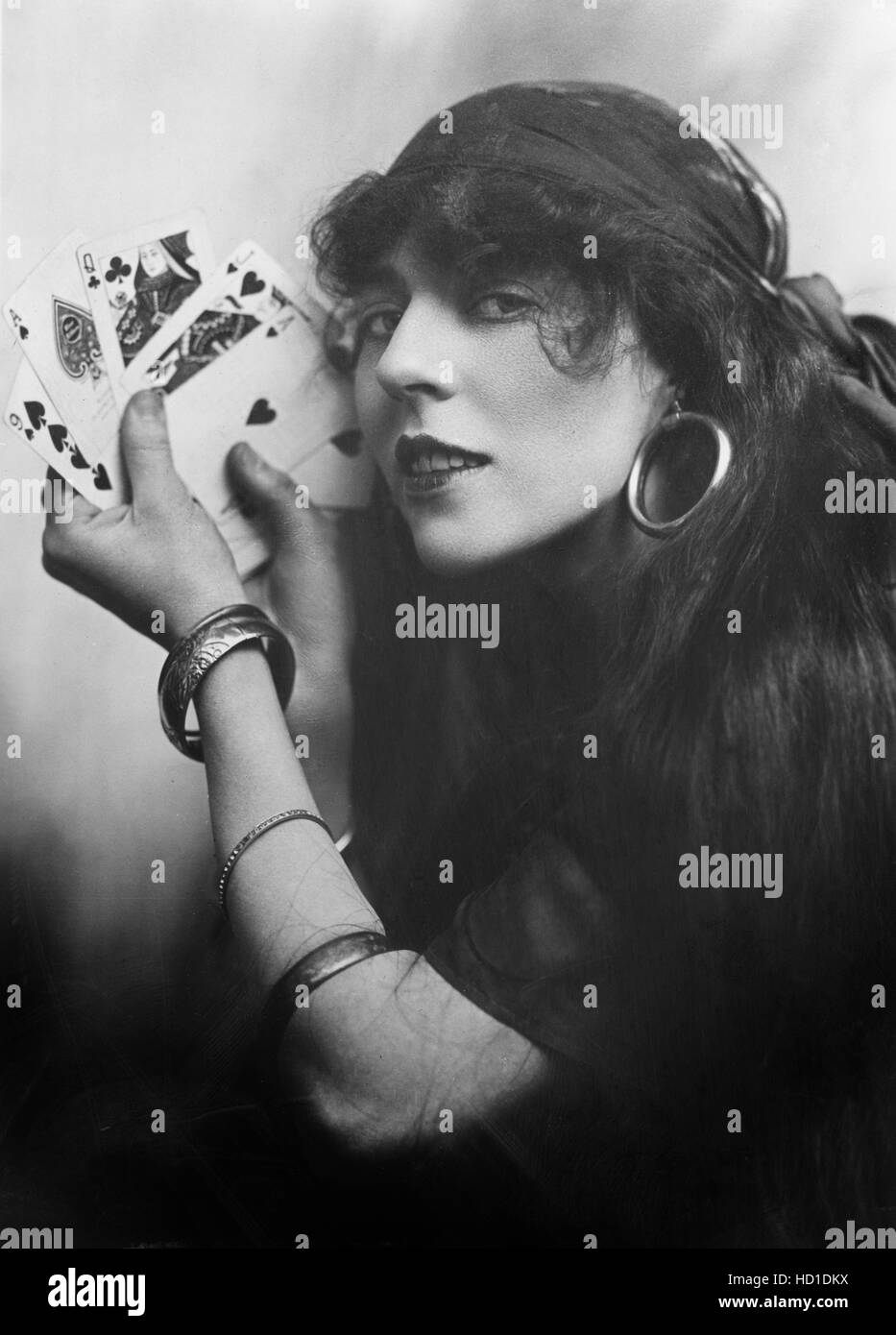 Fortune teller vintage hi-res stock photography and images - Alamy