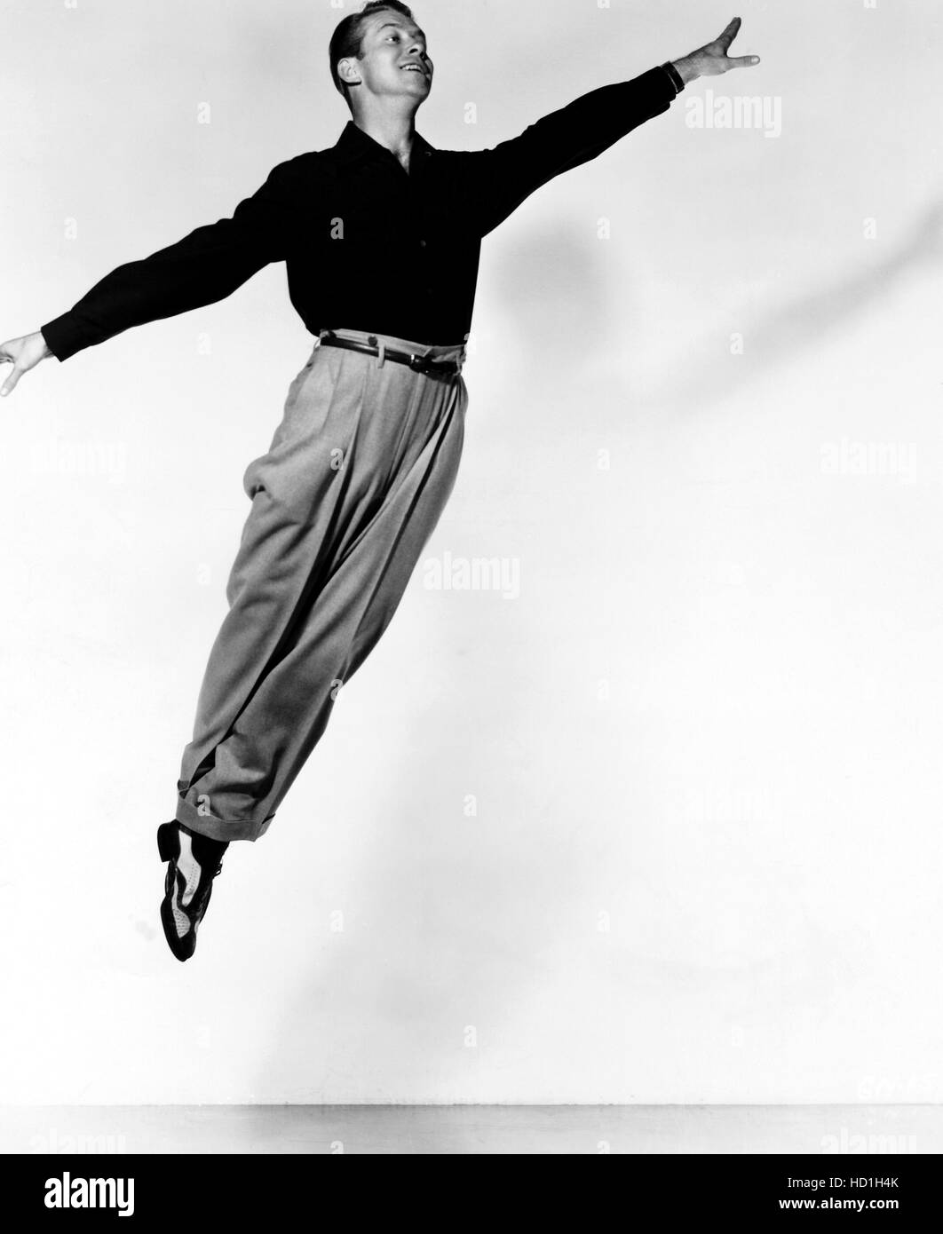 Dancer jumping 1950's hi-res stock photography and images - Alamy