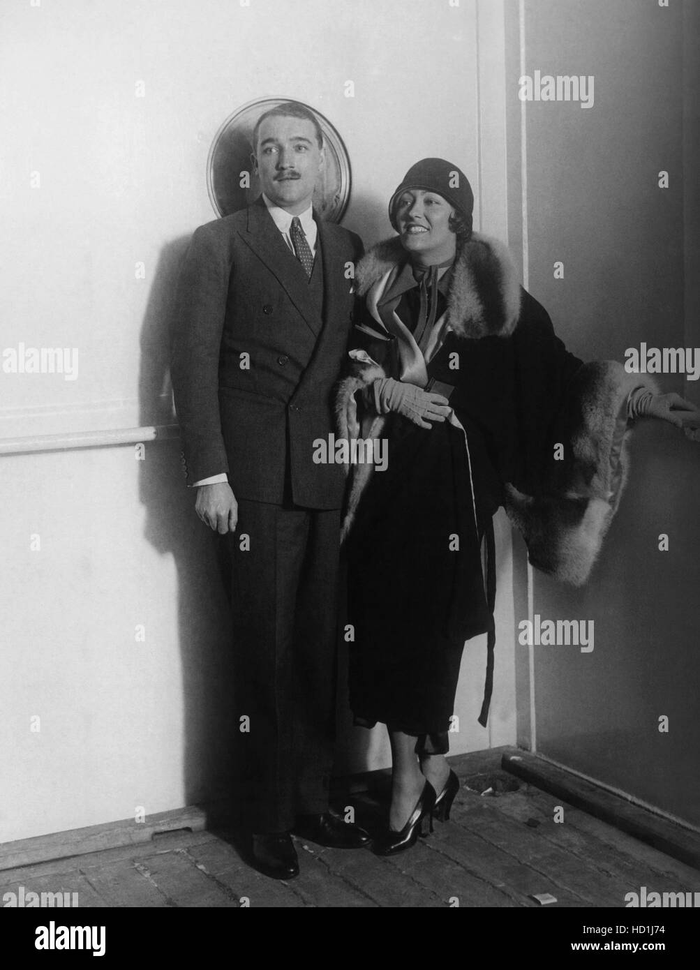 Gloria Swanson (right) with her husband Marquis Henri de la Falaise ...