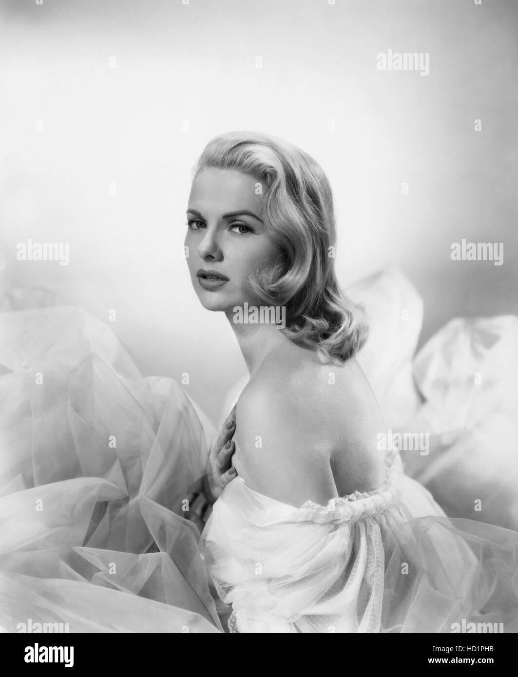 Martha Hyer, 1956 Stock Photo - Alamy