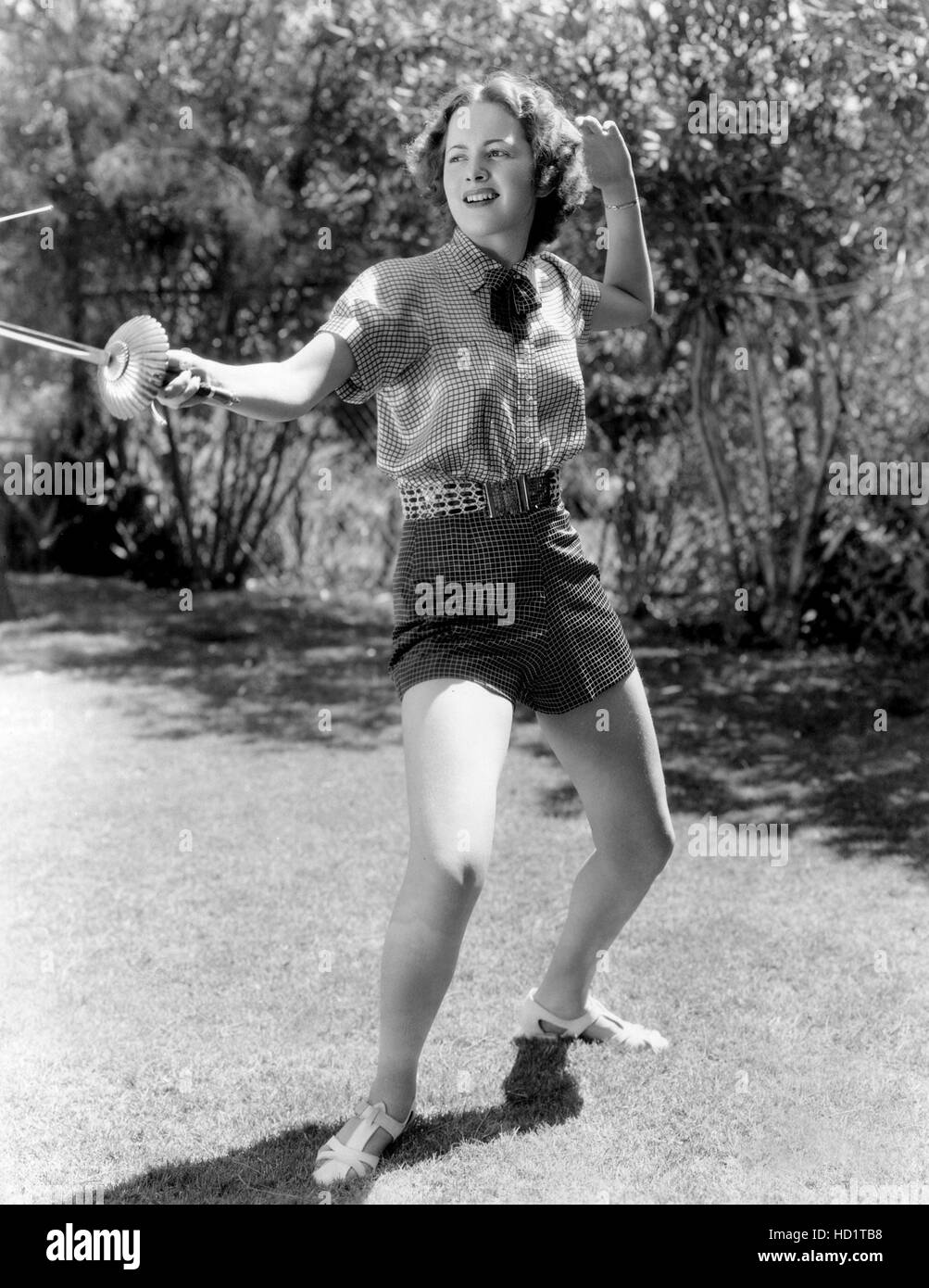 Olivia De Havilland practicing her fencing, 1935 Stock Photo - Alamy