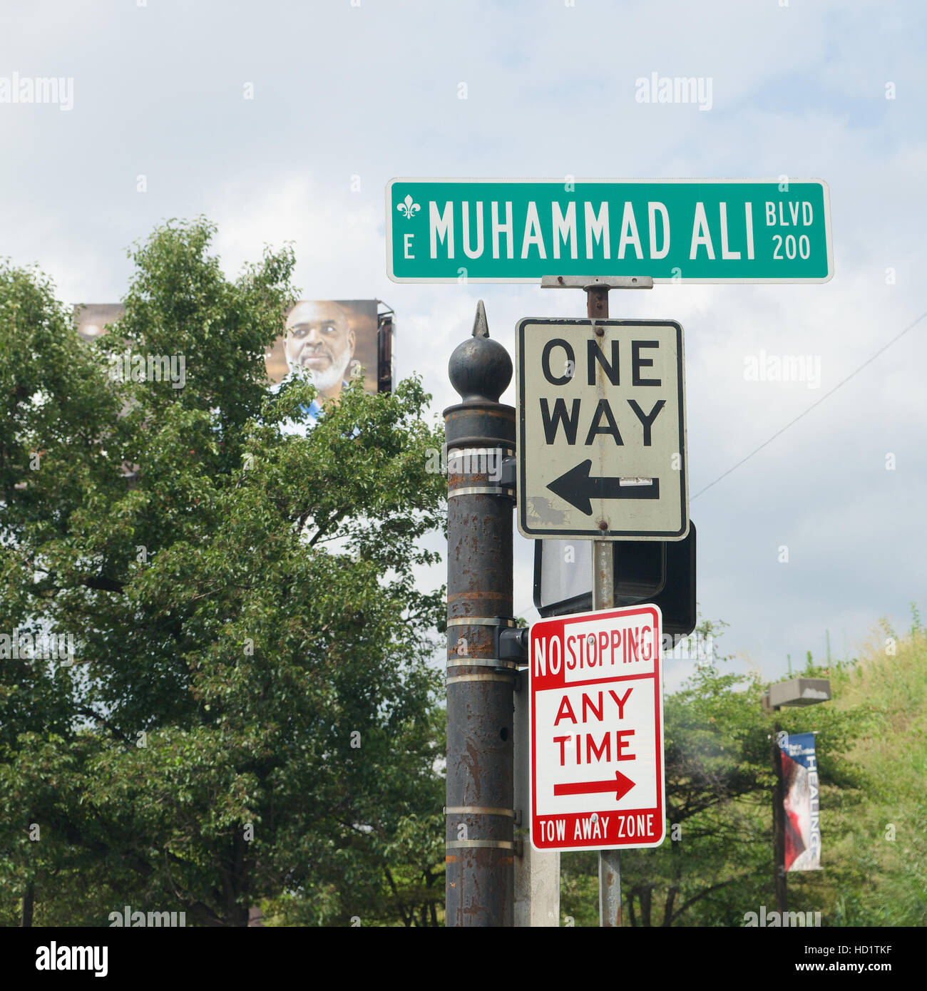 Street Names In Louisville Ky Muhammad Ali Boulevard In Louisville, Kentucky, Usa Stock Photo - Alamy