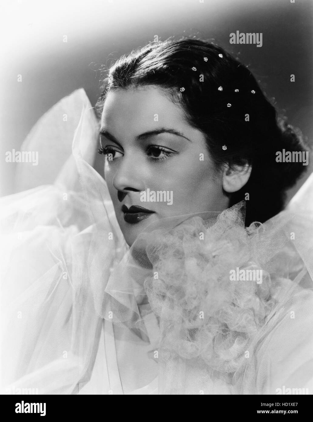 Rosalind Russell, 1934, photo by Clarence Sinclair Bull Stock Photo - Alamy