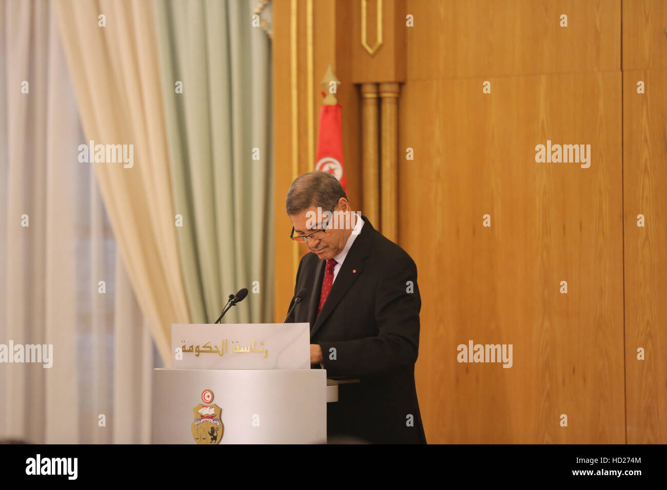 Habib Essid Talk During The Handover Ceremony In Tunis Tunisia August 29 2016 At 40 Chahed