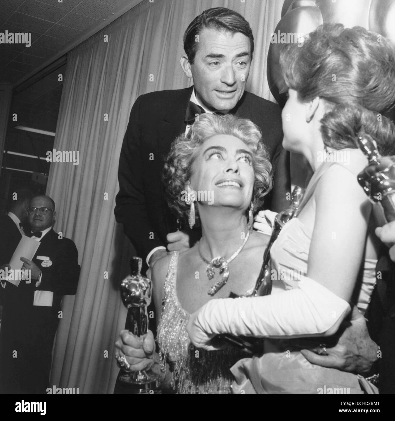 From left, Gregory Peck (winner for TO KILL A MOCKINGBIRD), Joan ...