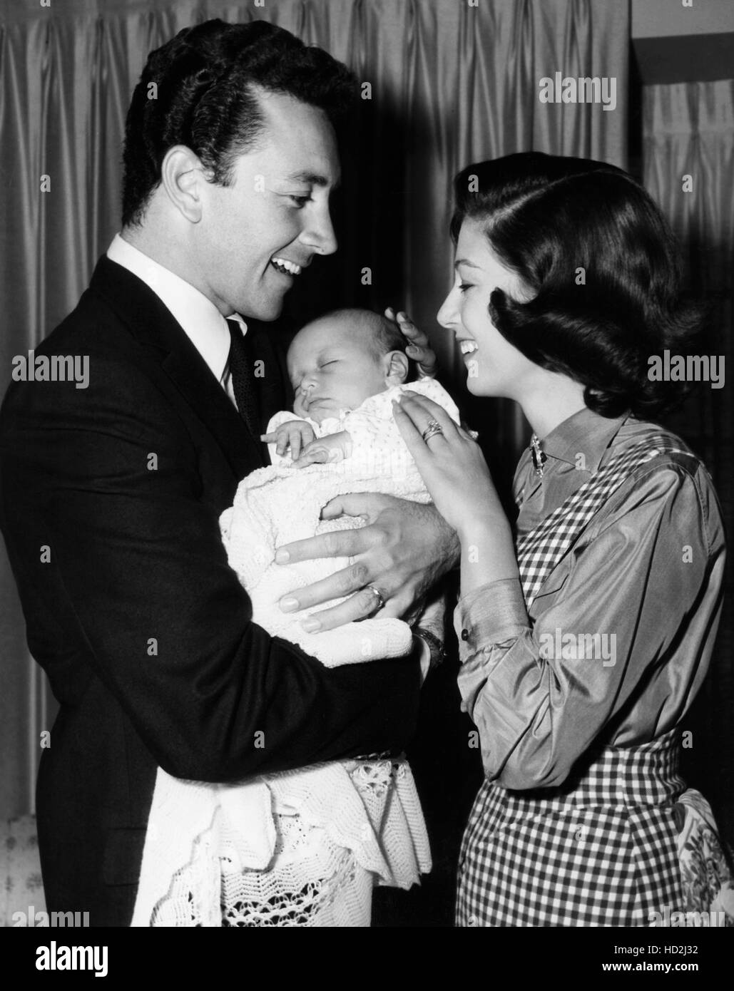 From left, Vic Damone, Pier Angeli, with their six-week-old son, Perry ...