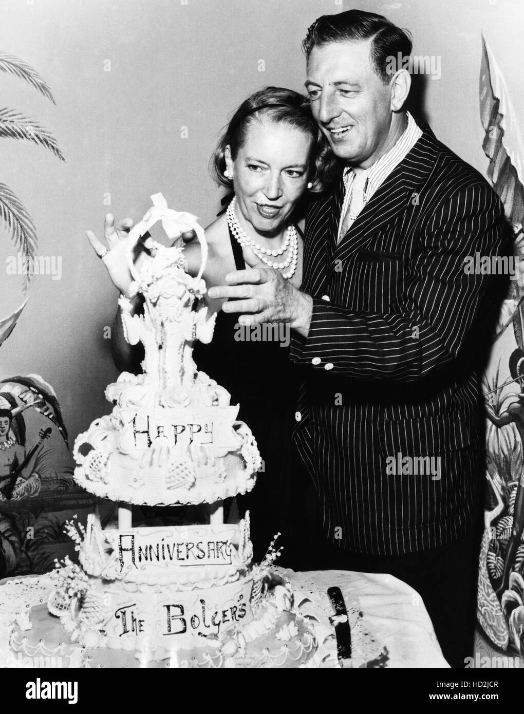 Ray Bolger and his wife, Gwen, celebrate their 28th wedding anniversary ...