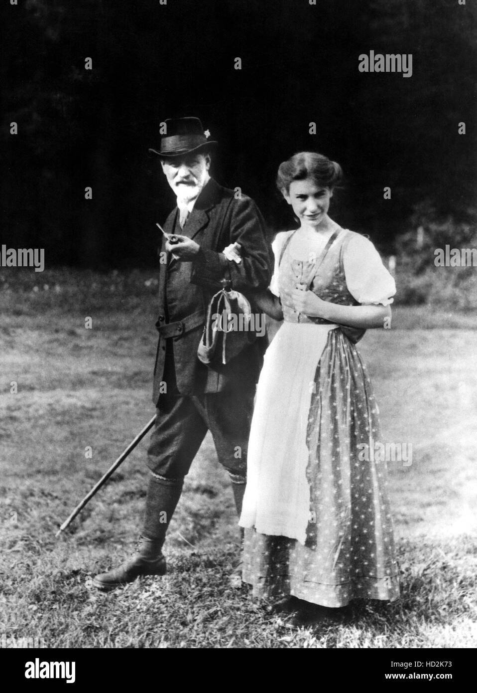 Sigmund Freud and daughter Anna, 1913 Stock Photo - Alamy