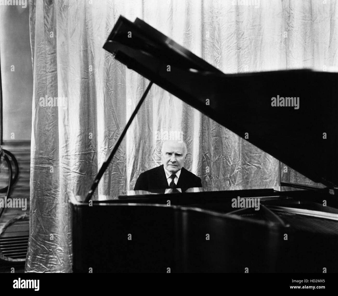New York Symphony conductor Walter Damrosch, ca. 1940s Stock Photo Alamy