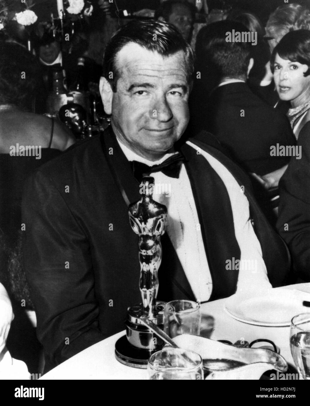 walter-matthau-poses-with-his-fortune-cookie-best-supporting-actor