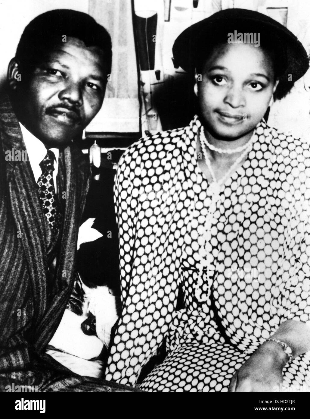 Nelson Mandela Winnie Mandela Before His Inprisonment Stock Photo Alamy nelson-mandela-winnie-mandela-before-his-inprisonment-stock-photo-alamy