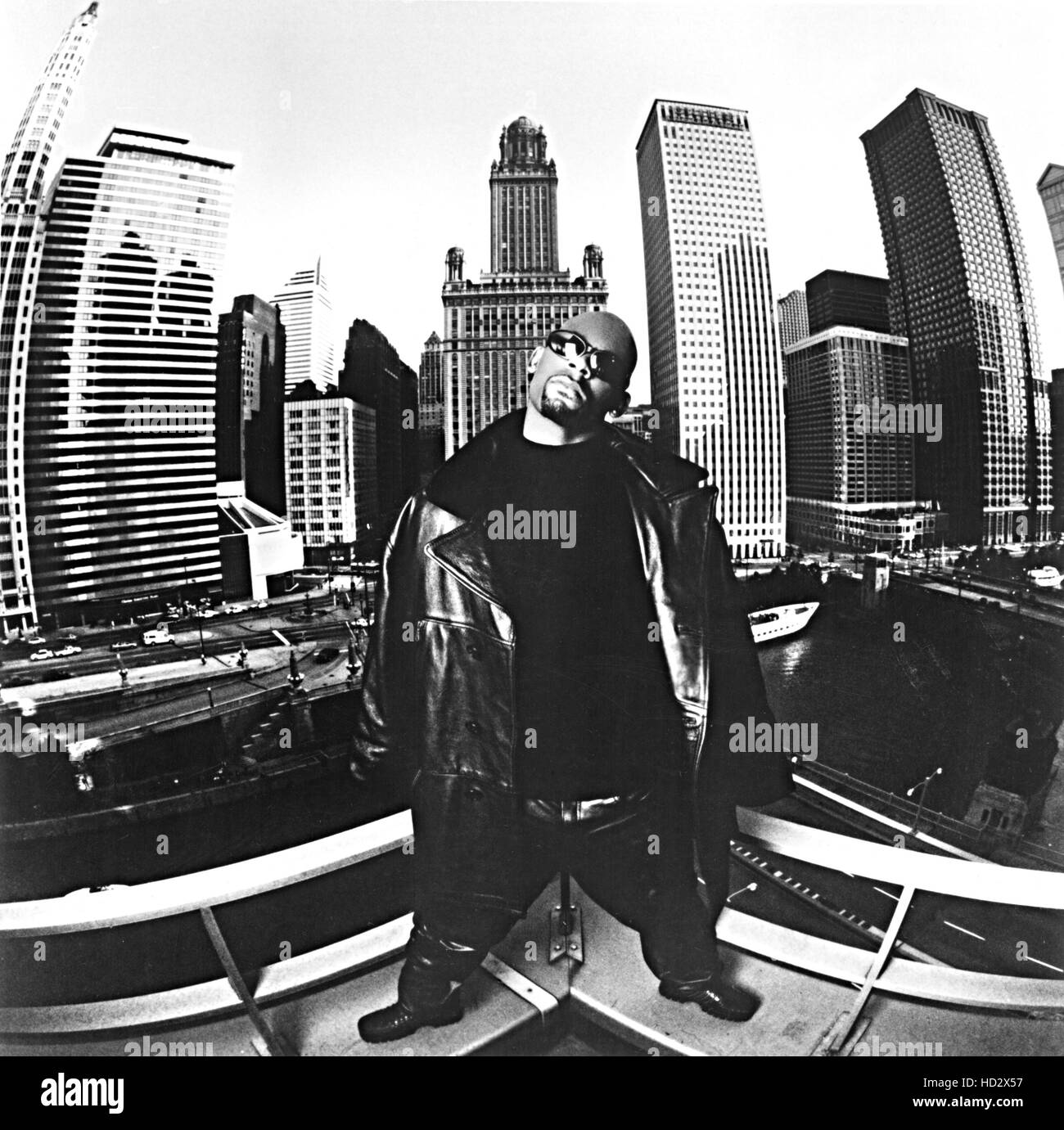 R.KELLY, R&B Singer, 2000s portrait. (c)Jive Records. Courtesy: Everett ...