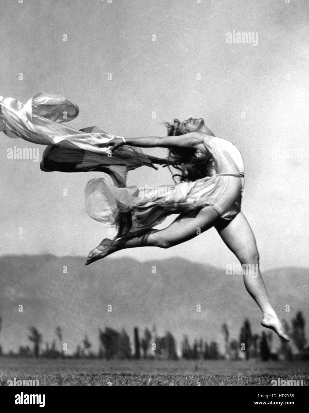 Sally Rand performs in an outdoor dance exhibition, 1928 Stock Photo