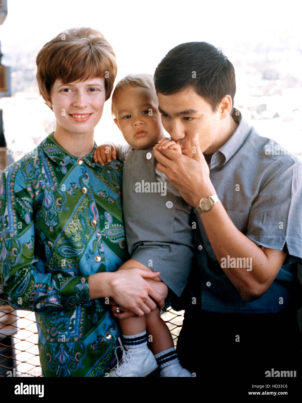 LINDA LEE, BRANDON LEE and BRUCE LEE, c. 1970 Stock Photo - Alamy