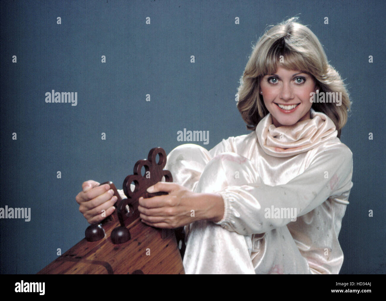 olivia-newton-john-late-1970s-portrait-stock-photo-alamy