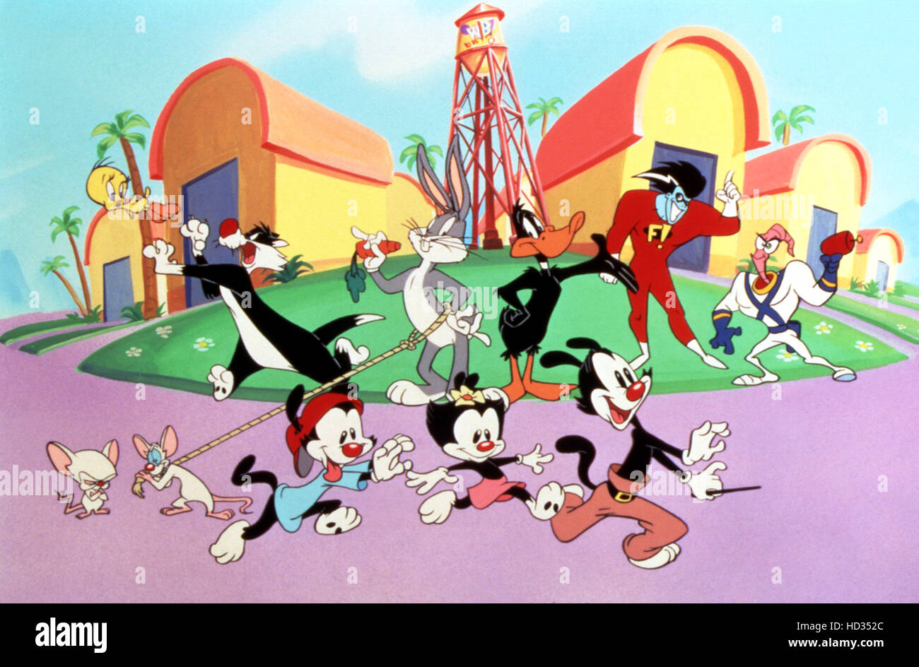 Warner Brothers animated characters / (back, l to r): Tweety, Sylvester,  Bugs Bunny, Daffy Duck, Freakazoid, (front): Pinky Stock Photo - Alamy