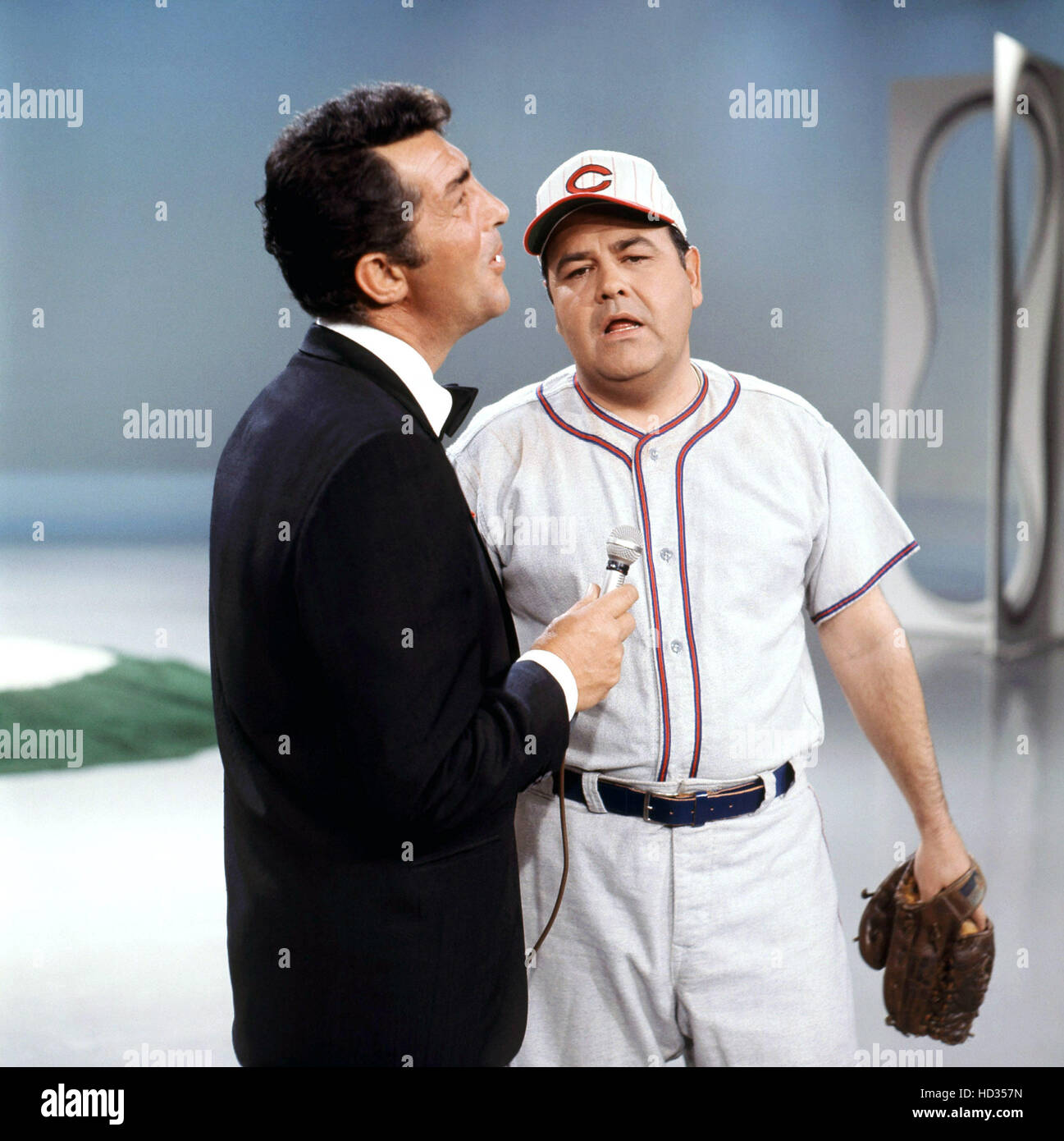 THE DEAN MARTIN SHOW, from left Dean Martin, Jonathan Winters, 196574