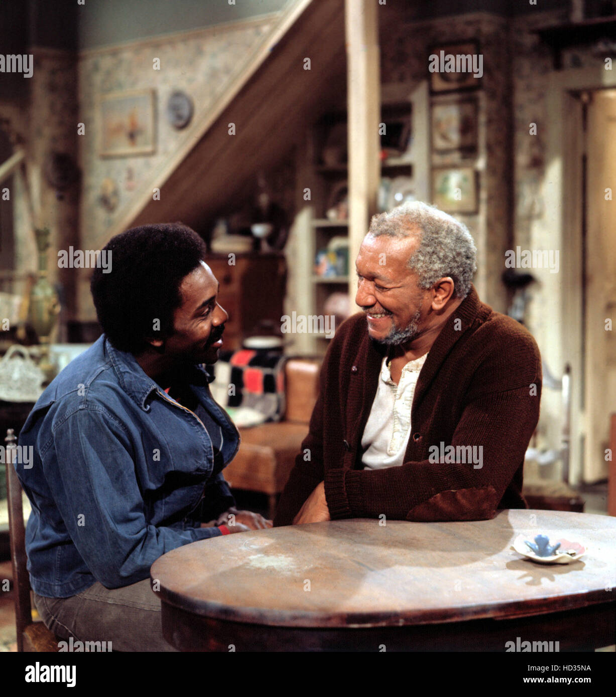SANFORD AND SON, Demond Wilson, Redd Foxx, 19721977 Stock Photo Alamy