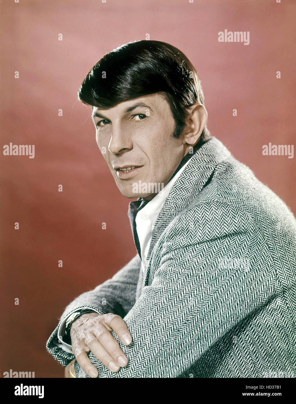 MISSION: IMPOSSIBLE, Leonard Nimoy (Season 4), 1966-73 Stock Photo - Alamy