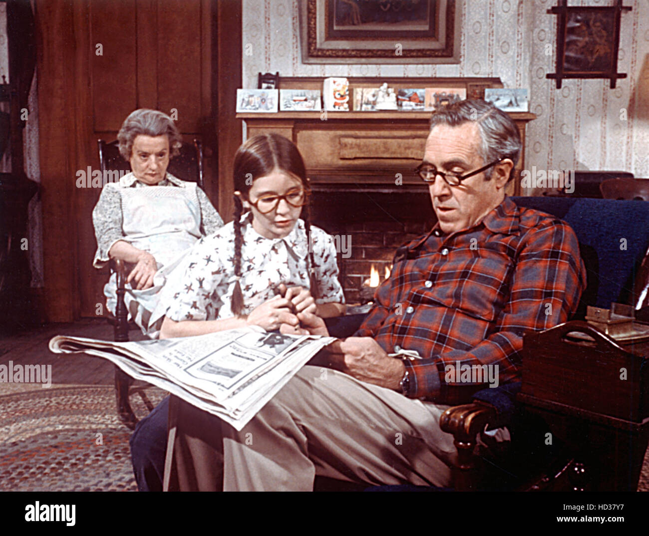 THE HOUSE WITHOUT A CHRISTMAS TREE, Mildred Natwick, Lisa Lucas, Jason