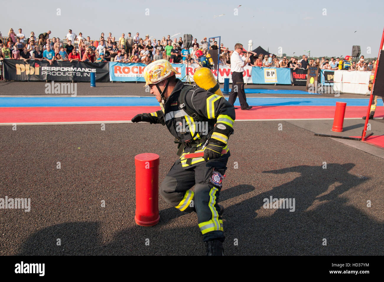 Firefighting Challenge Firefighter combat challenge hi-res stock photography and images - Alamy
