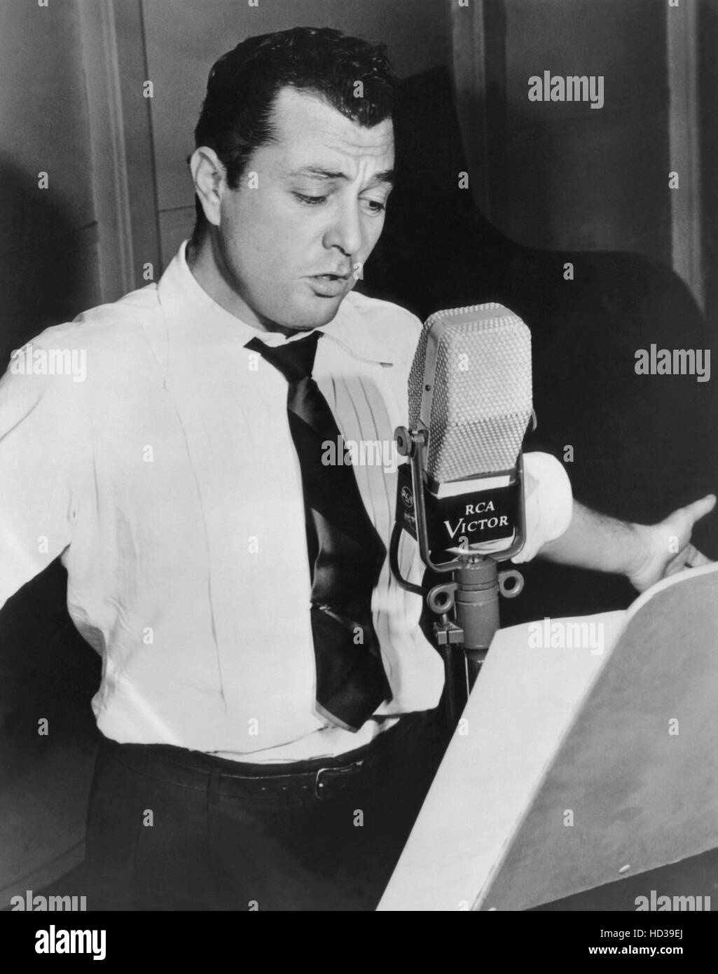 Tony Martin, recording for RCA Victor, ca. late 1940s Stock Photo - Alamy