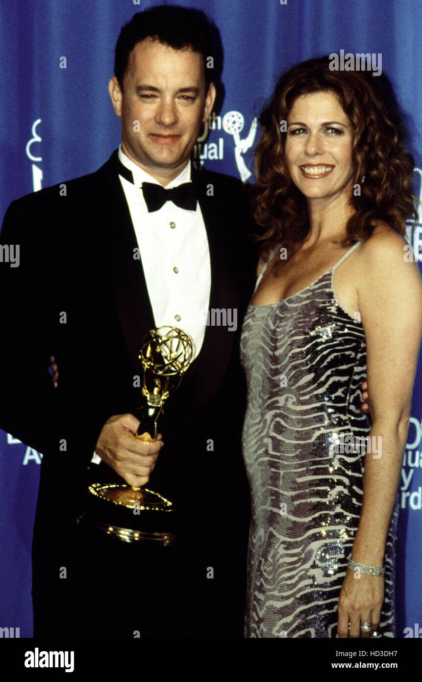 TOM HANKS with wife RITA WILSON (holding statuette) at the 1998 Emmy TOM HANKS with wife RITA WILSON (holding statuette) at the 1998 Emmy