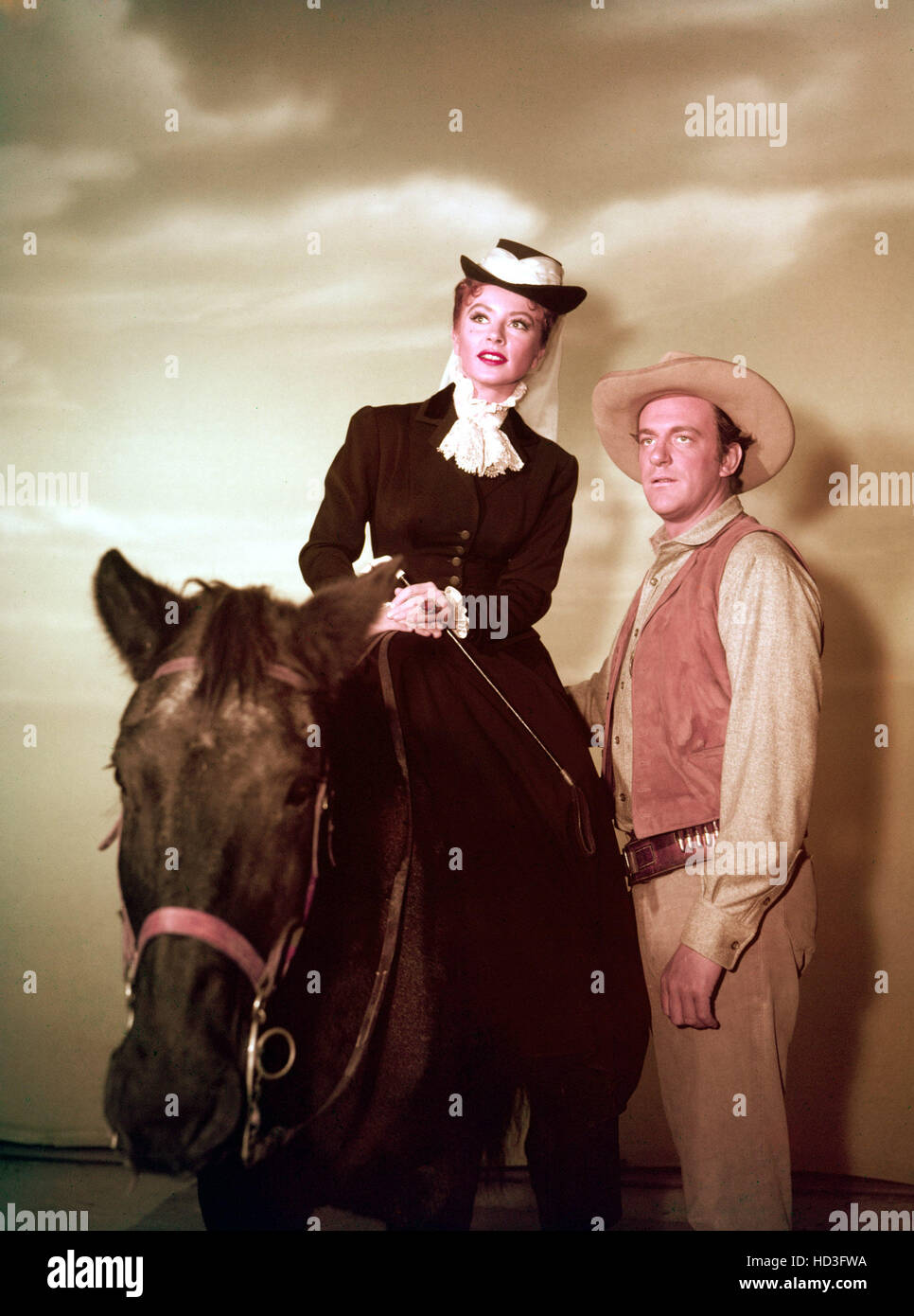 GUNSMOKE, Amanda Blake, James Arness, 1955-1975 Stock Photo - Alamy
