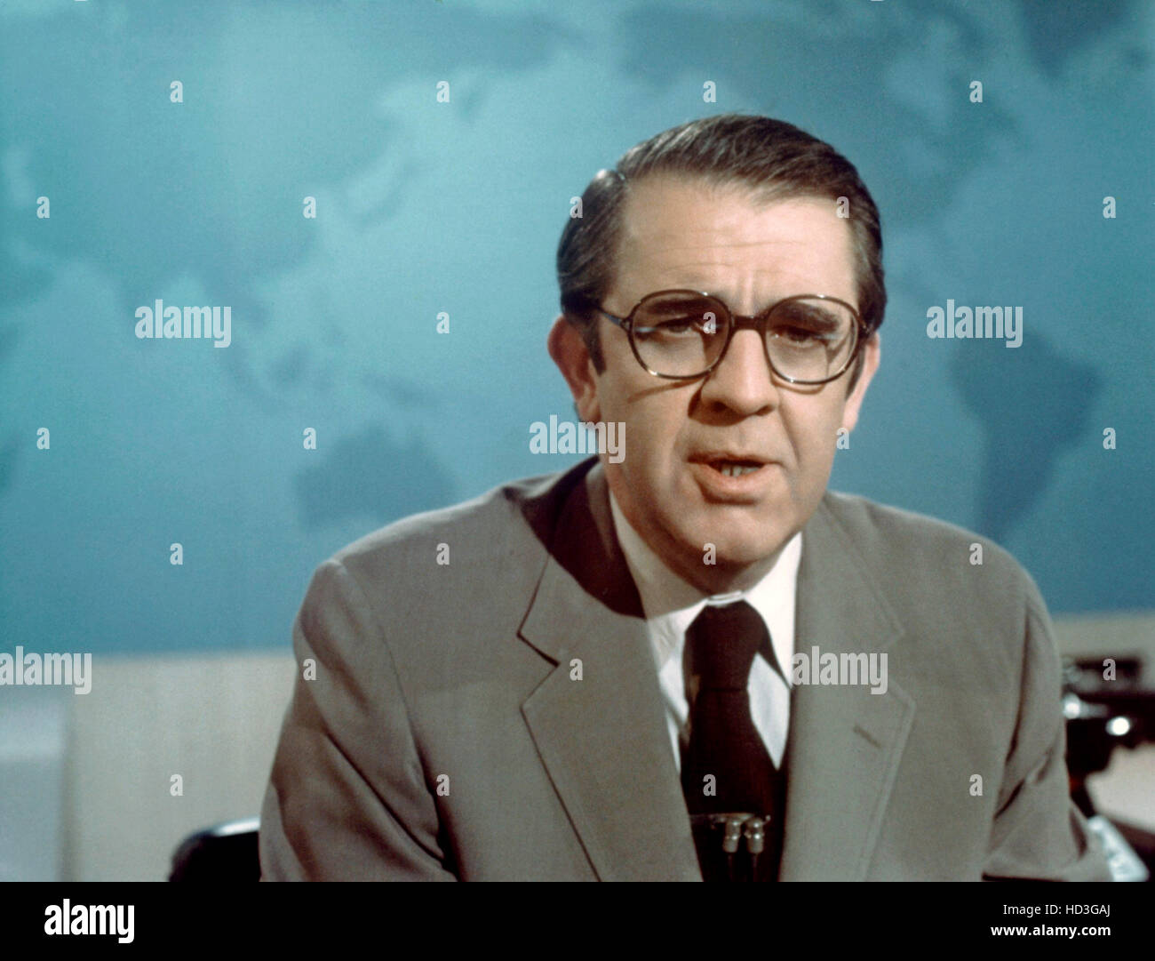 THE CBS MORNING NEWS, Hughes Rudd, 196387 Stock Photo Alamy