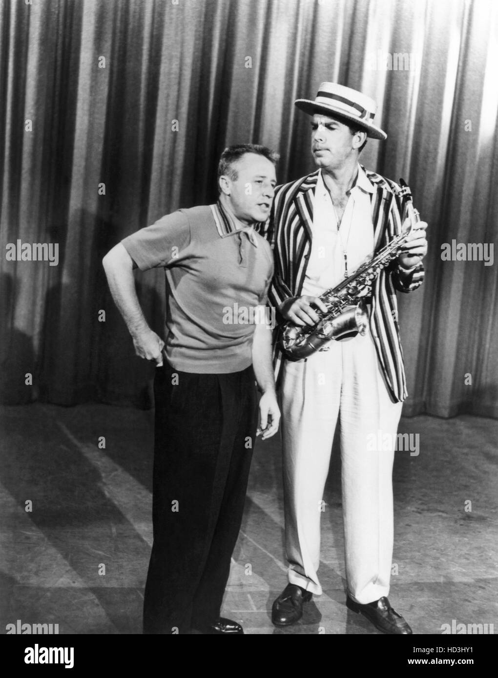 THE GEORGE GOBEL SHOW, from left: George Gobel, Fred MacMurray, (ca ...