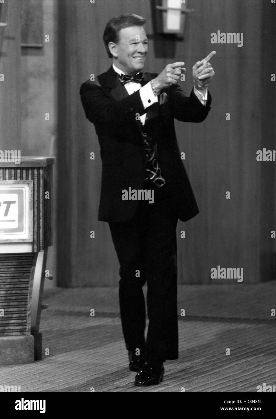 DEBT, Host Wink Martindale, 1996. © Buena Vista Television/ Courtesy