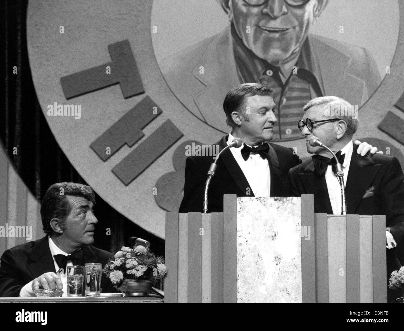 DEAN MARTIN CELEBRITY ROAST, Dean Martin, Gene Kelly, Burns