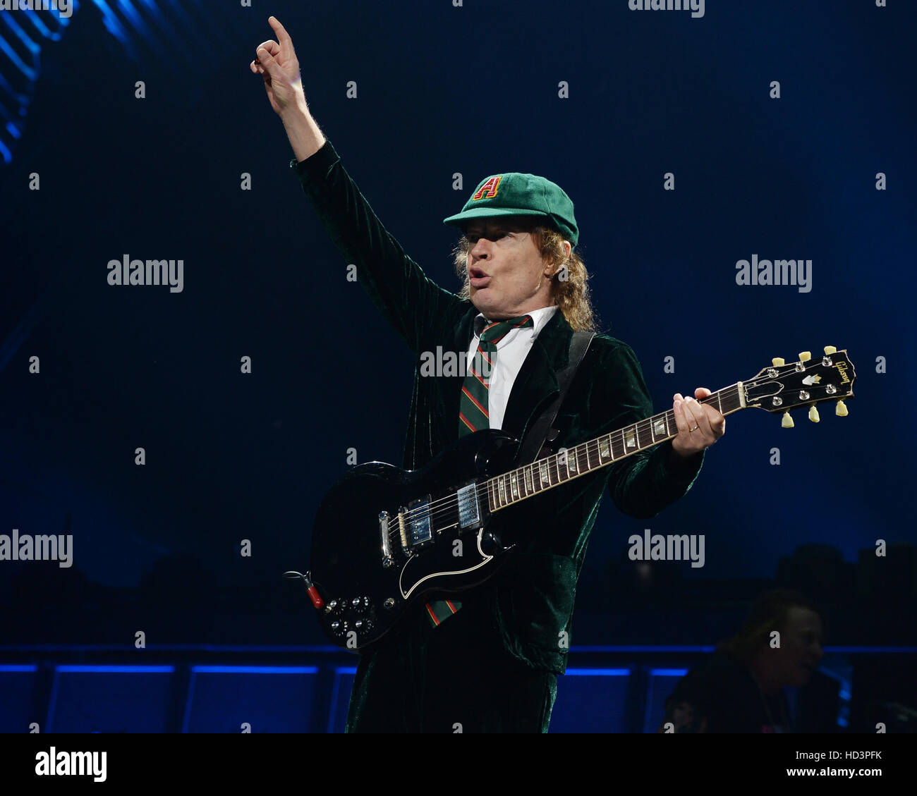 Angus young live concert hi-res stock photography and images - Alamy