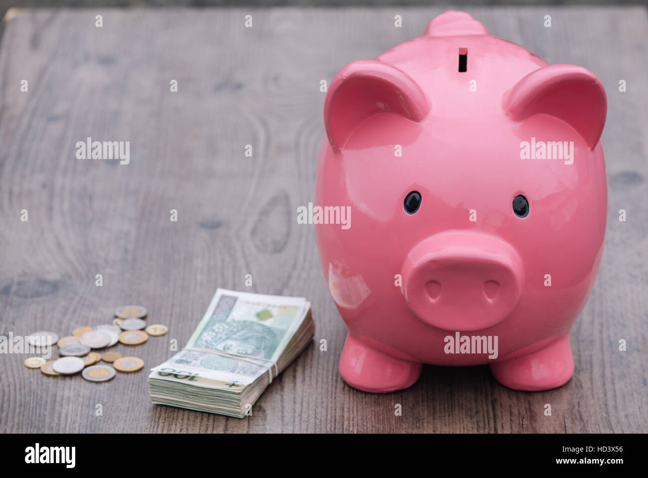 Piggybank /money savings / concept of growth Stock Photo Alamy