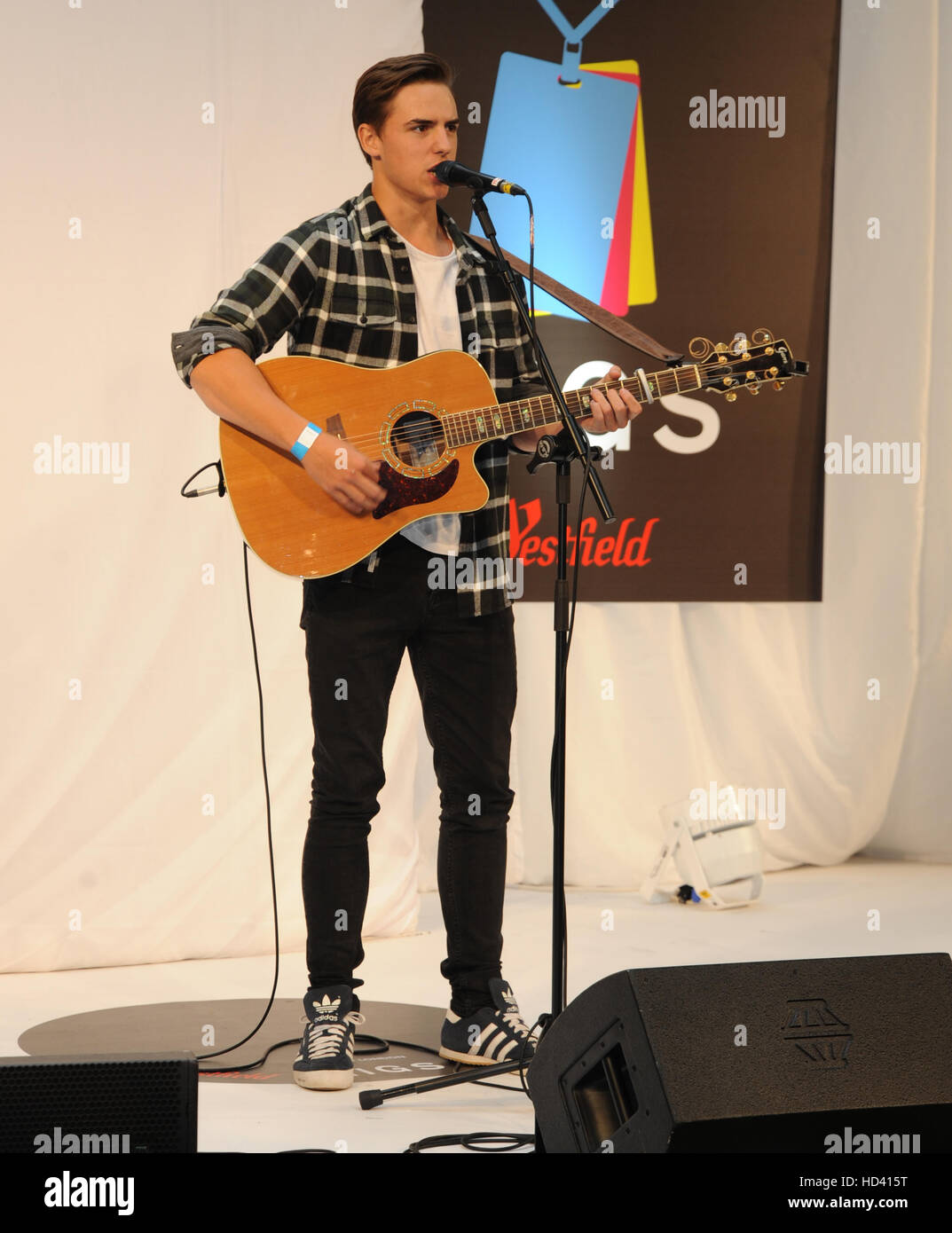Westfield Stratford Gigs grand final  Featuring: Callum King Where: London, United Kingdom When: 04 Sep 2016 Stock Photo