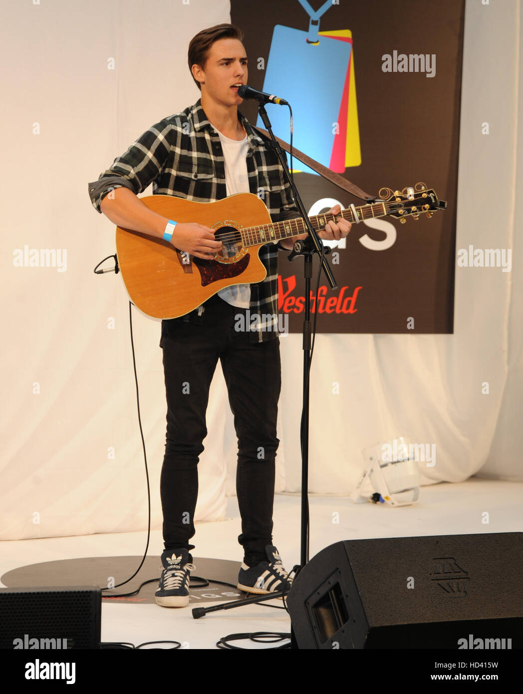 Westfield Stratford Gigs grand final  Featuring: Callum King Where: London, United Kingdom When: 04 Sep 2016 Stock Photo
