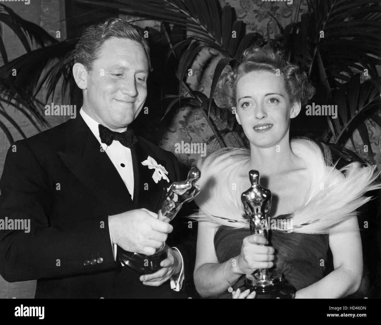 bette-davis-oscar-hi-res-stock-photography-and-images-alamy