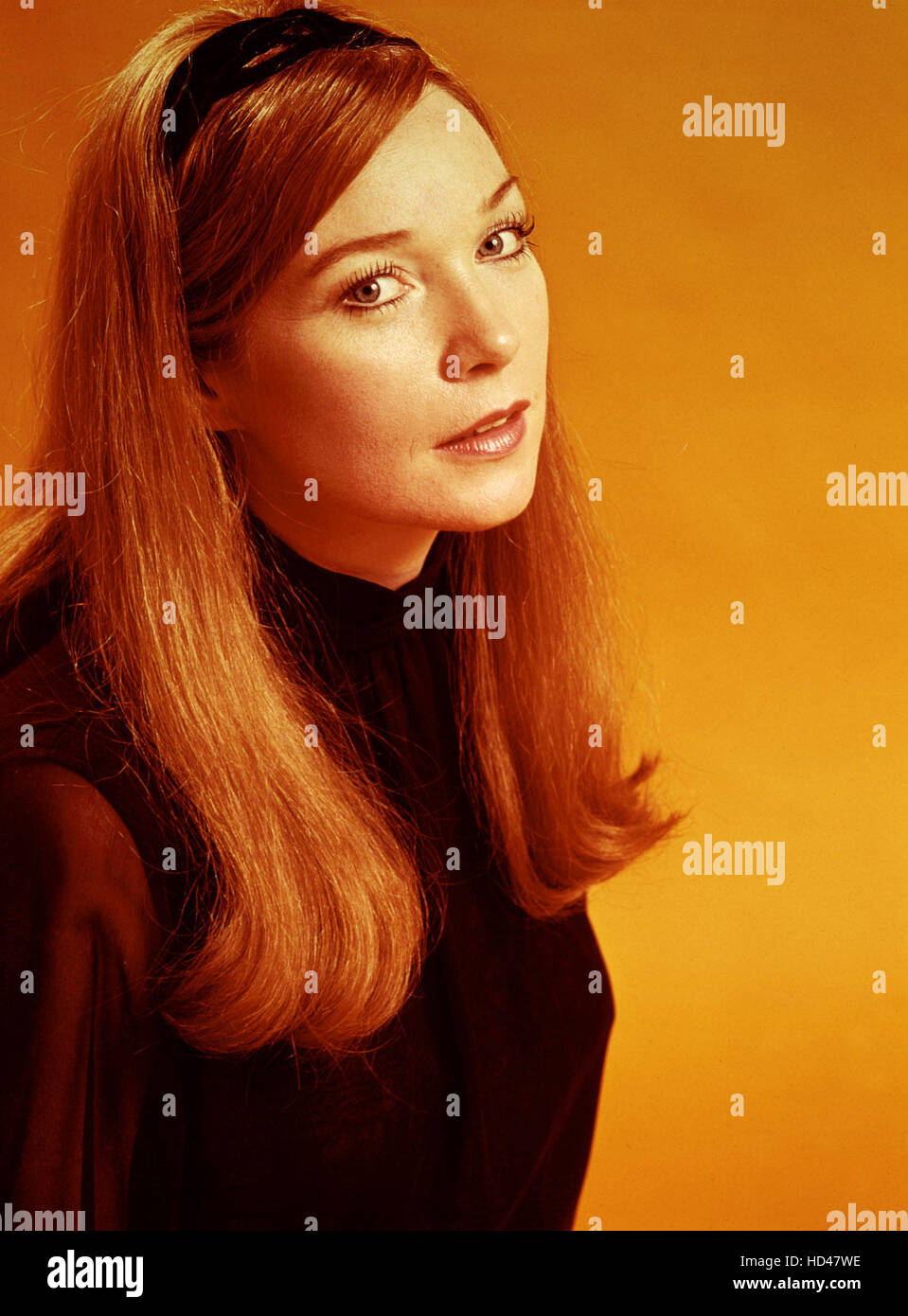 SHIRLEY'S WORLD, Shirley MacLaine, 19711972 Stock Photo Alamy