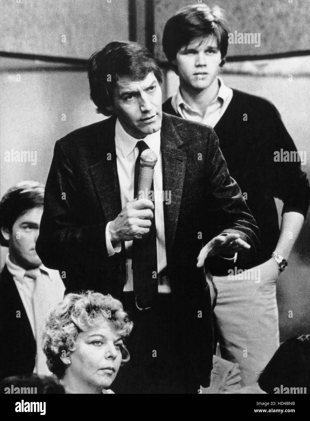 THE CHARLIE ROSE SHOW, Charlie Rose, ca. 1991 Stock Photo Alamy